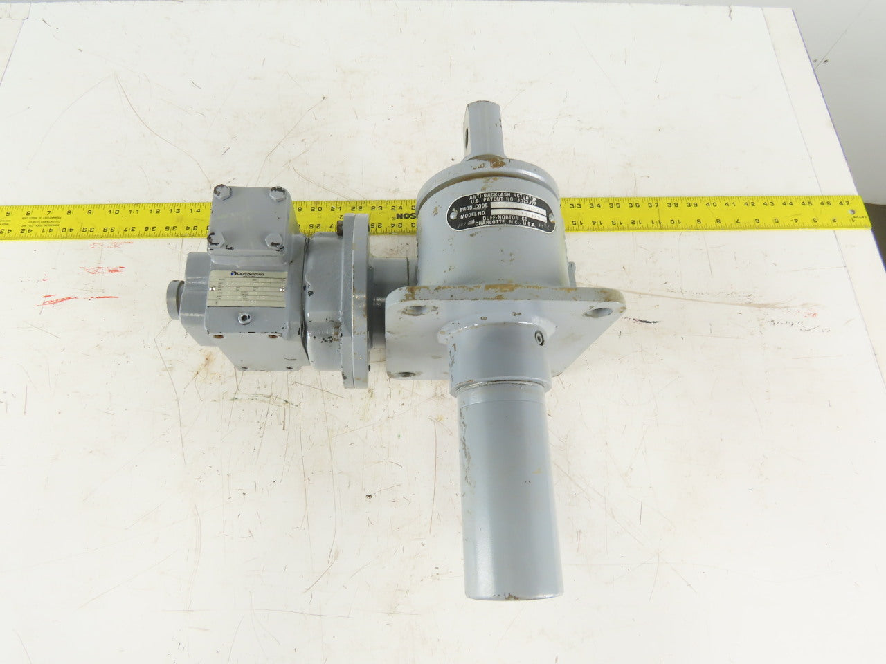 Duff Norton 917MDSF 10:1 Ratio 175RPM 6" Travel Anti-Backlash Actuator