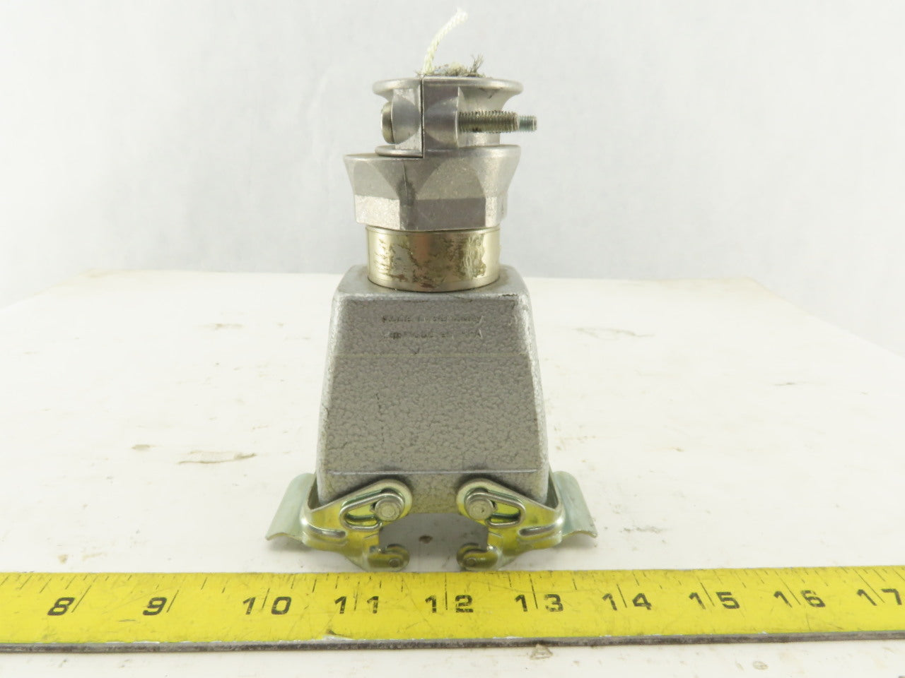 Harting HAN-E10F 10 Pin Female Lever Lock 16A 380V Straight Connector SKV29
