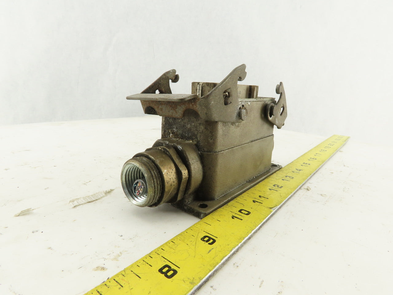 Thomas & Betts 16 Pin Female Lever Lock Side Entry Connector 16A 600V