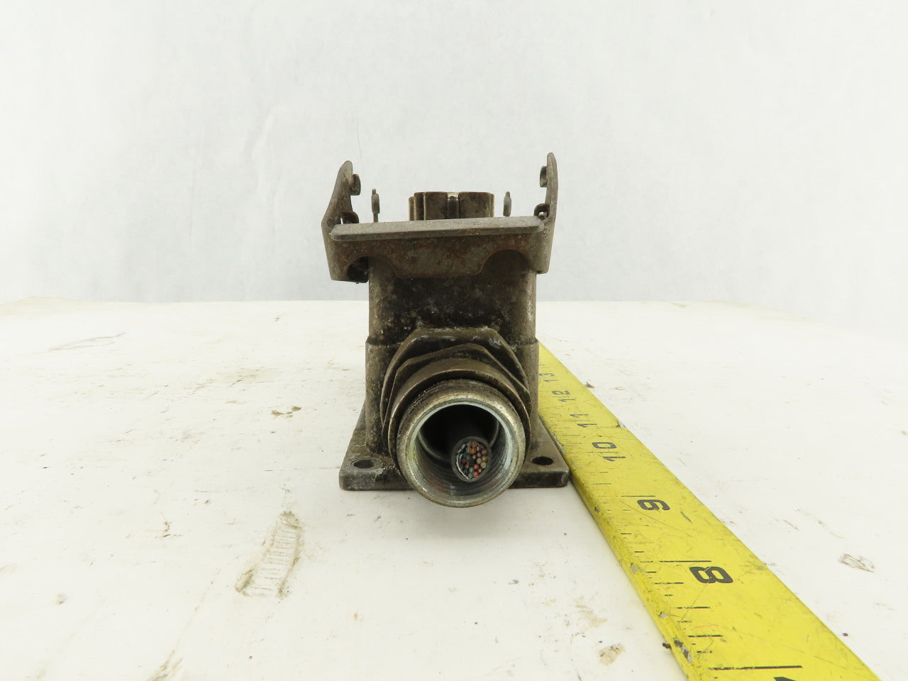 Thomas & Betts 16 Pin Female Lever Lock Side Entry Connector 16A 600V