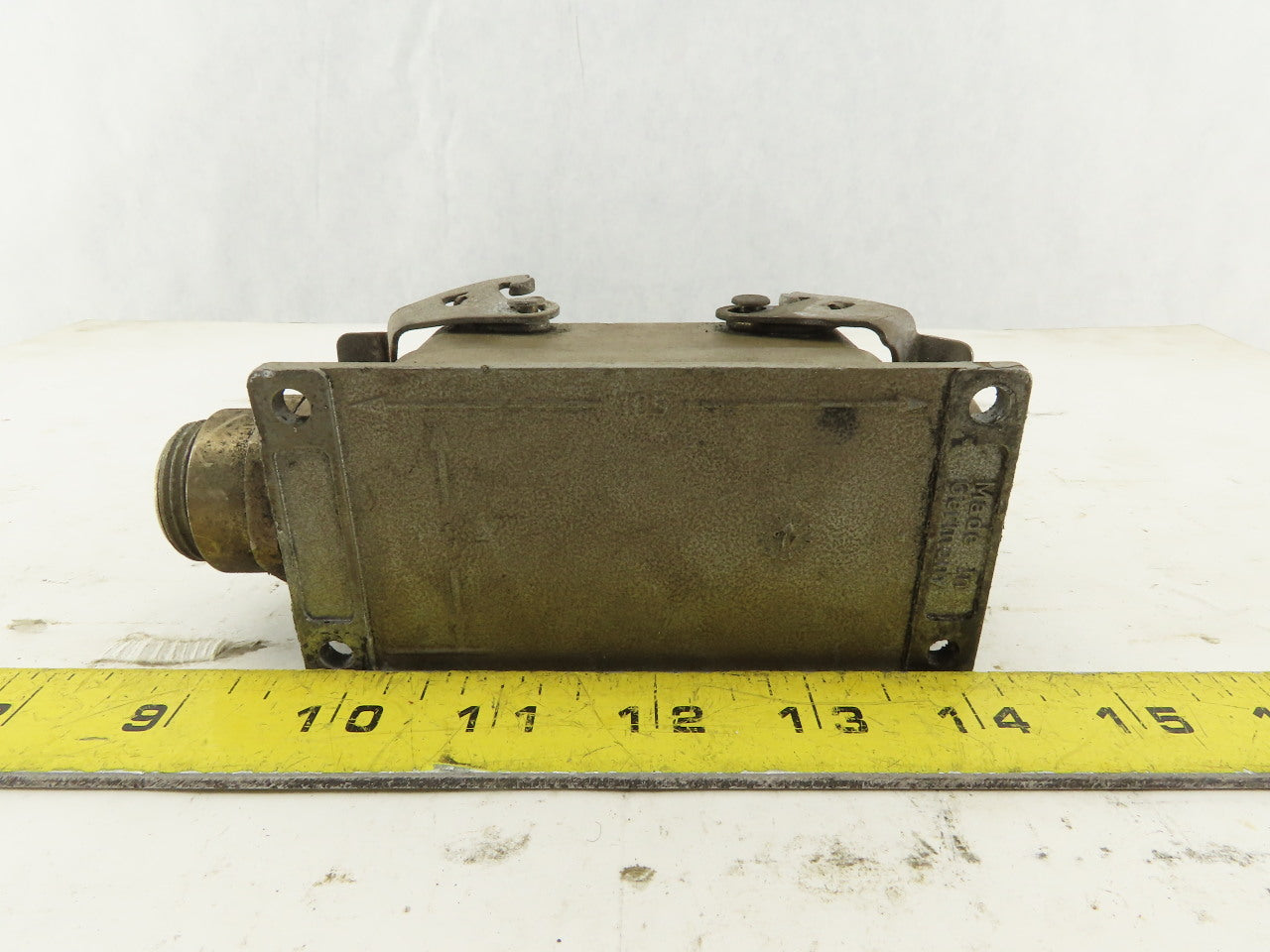Thomas & Betts 16 Pin Female Lever Lock Side Entry Connector 16A 600V
