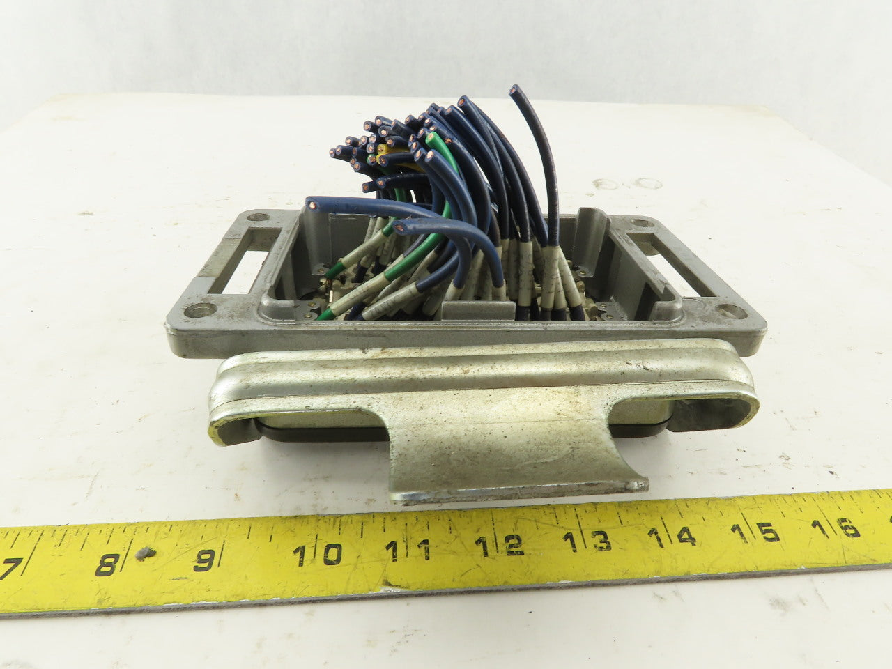 Lapp H-BE24BS Epic 400V 6kV 48 Pin Total Female Lever Lock Panel Mount Plug