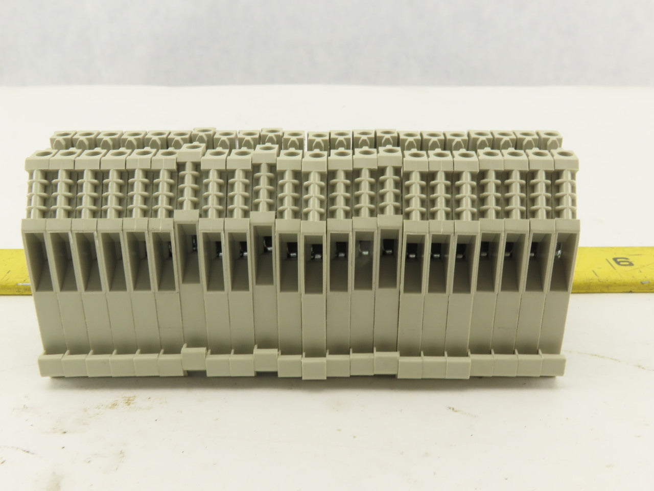 WEIDMULLER  WK 2.5/U 600V 24-12 AWG Single Pole Electrical Terminal Block Lot/22