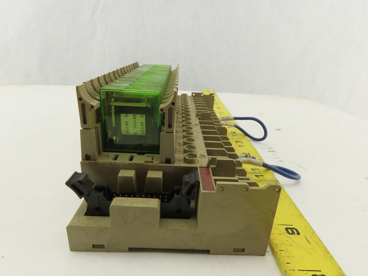 Omron G7TC-ID16 250V MAX Input Relay Module 24VDC Output W/ 15 Relays