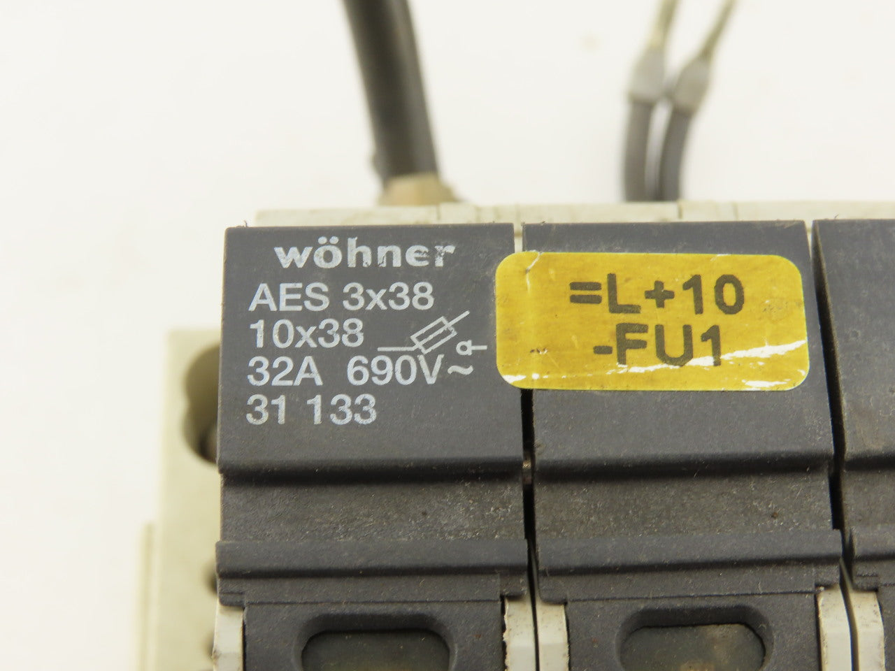 Allen Bradley AES 3x38 8US1 061-5FK08 32A 400/690V 50/60Hz Fuse Holders Bus Bar
