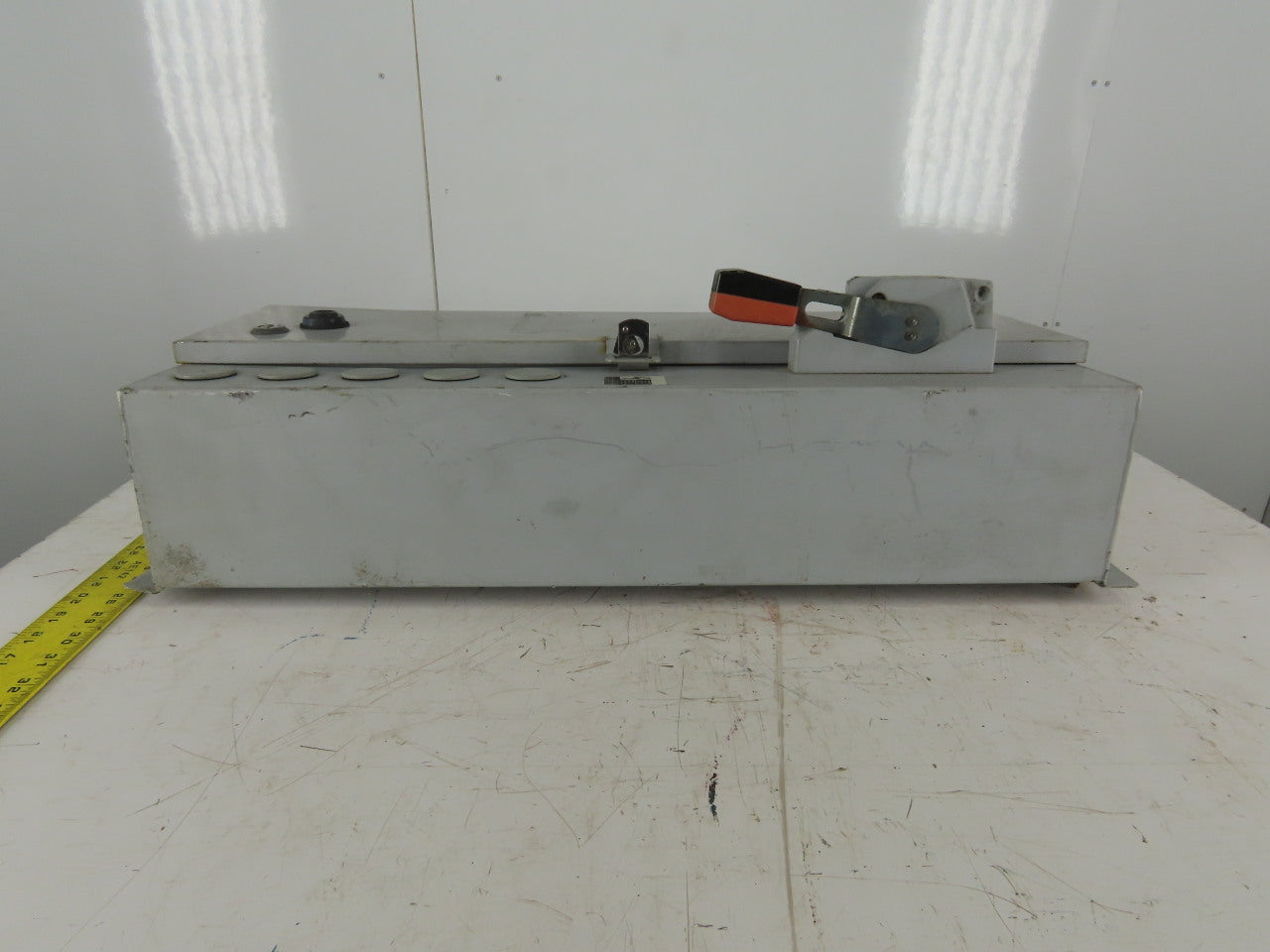 Eaton ECN1628AAD Non Reversing Starter Fused Disconnect 60A 120V Coil