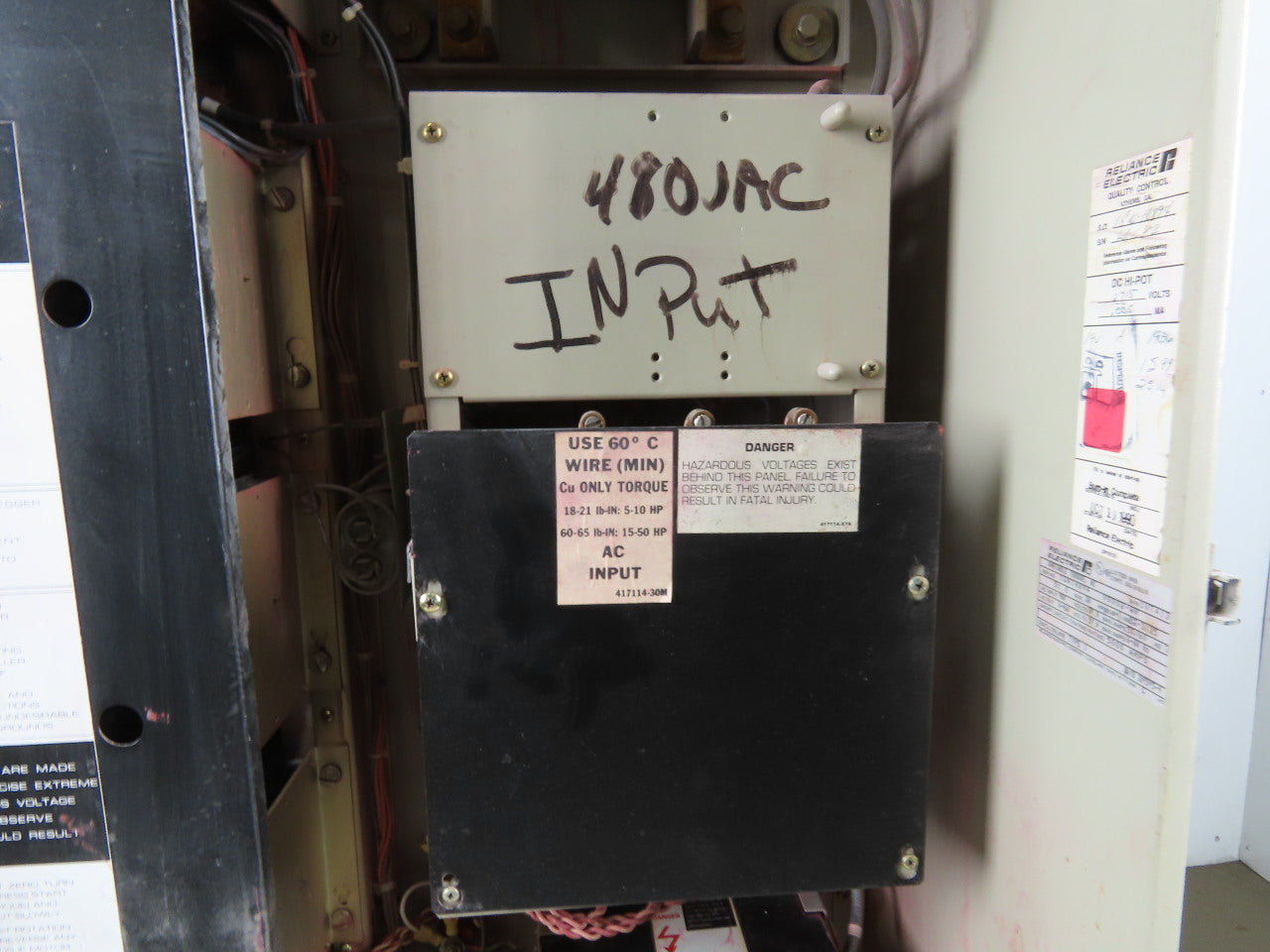 Reliance 1VT4130U 31kVa 30Hp 460 V 39A 50/60Hz 3Ph 6-60Hz Variable Torque Drive