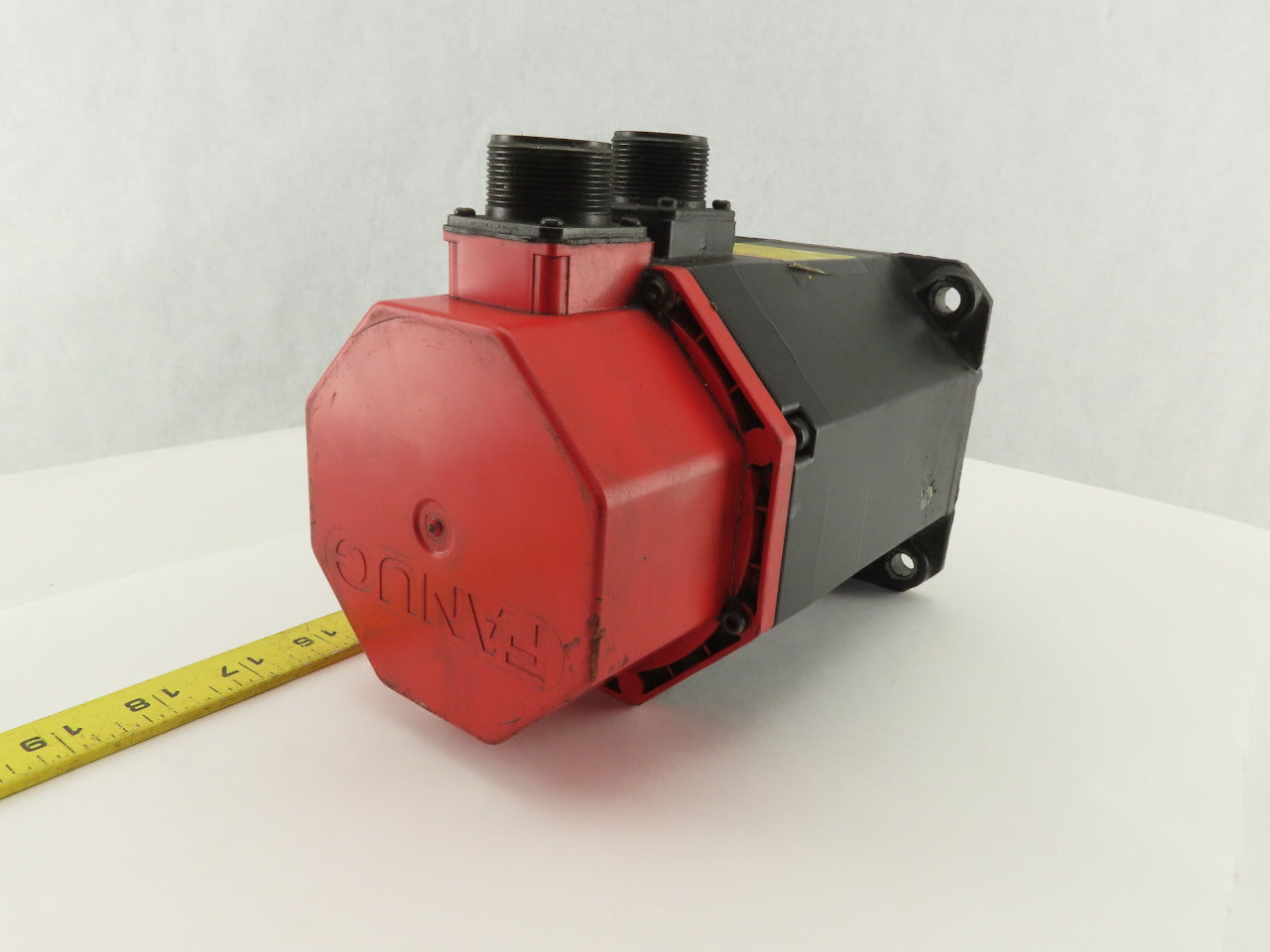 Fanuc A06B-0162-B075 aM6/3000 1.4kW 3000RPM 144VAC 200Hz AC Servo Motor