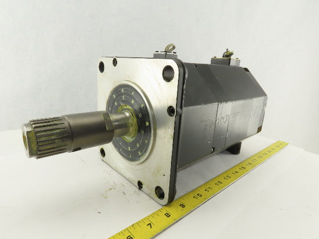 Fanuc A06B-0142-B675 a12/2000 2.1kW 2000RPM 3Ph 186V AC Servo Motor