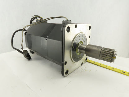 Fanuc A06B-0142-B675 a12/2000 2.1kW 2000RPM 3Ph 186V AC Servo Motor