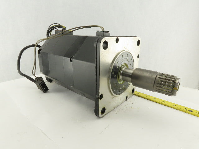 Fanuc A06B-0142-B675 a12/2000 2.1kW 2000RPM 3Ph 186V AC Servo Motor