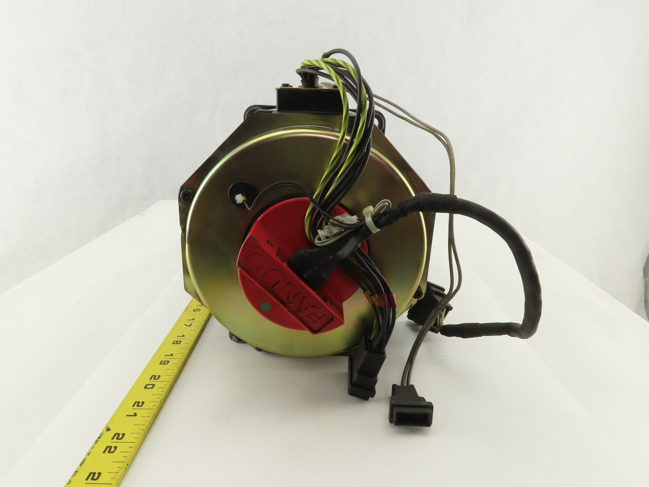 Fanuc A06B-0142-B675 a12/2000 2.1kW 2000RPM 3Ph 186V AC Servo Motor