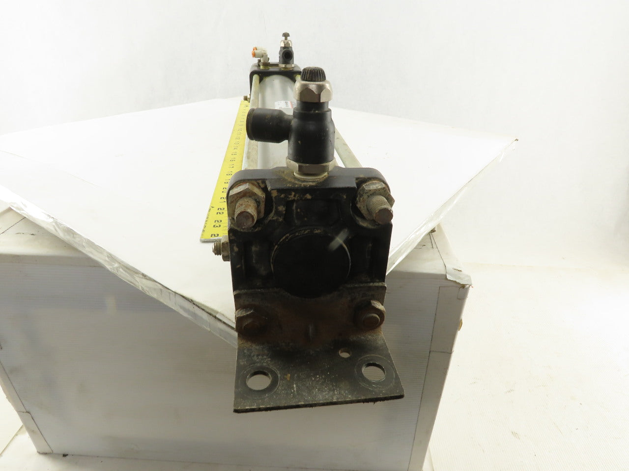 SMC CDLALN63-400-D-X1US 63mm Bore 400mm Stroke Double Acting Rod Lock Cylinder