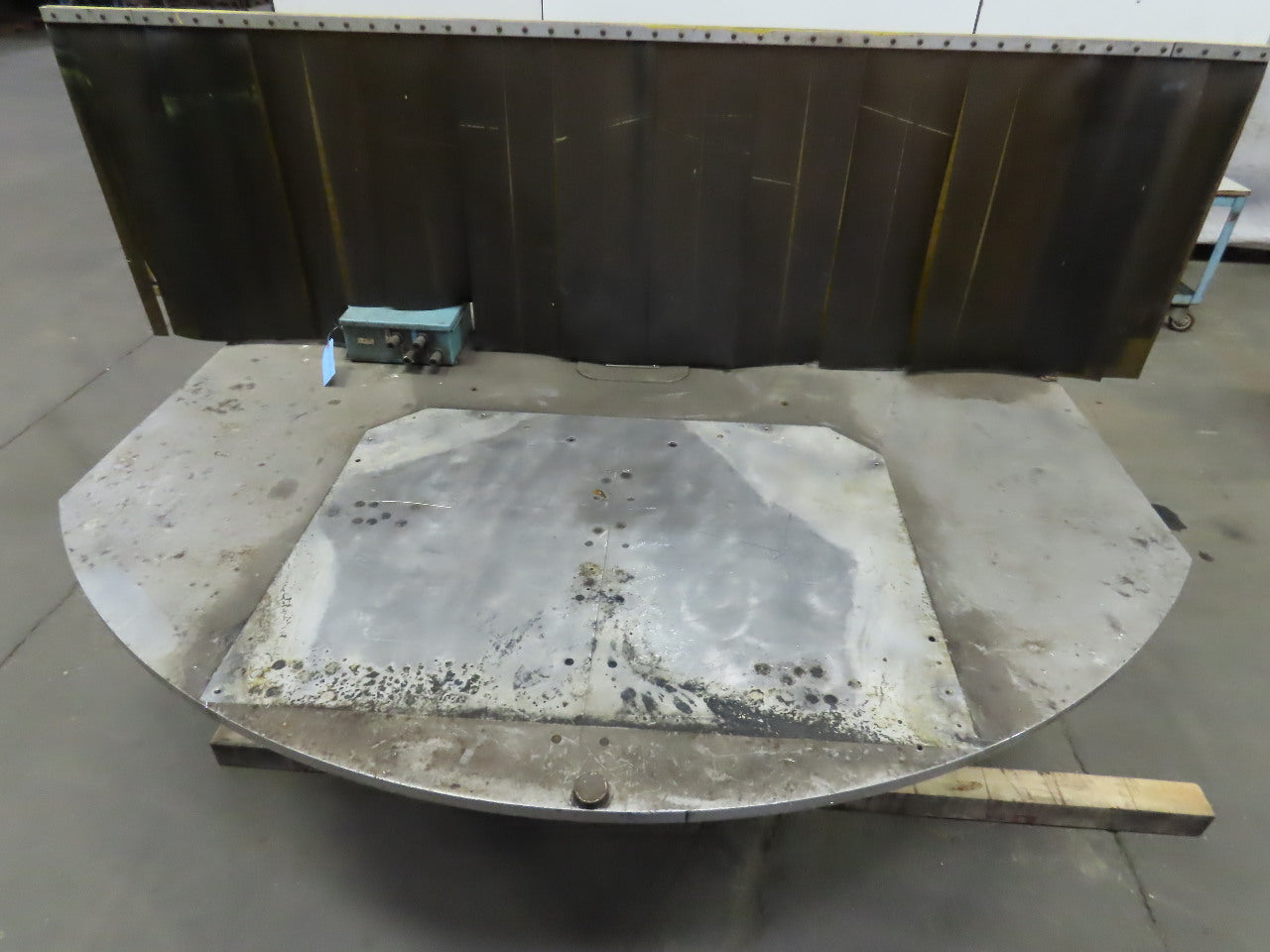 ACCUBILT Robot Welder 96" Horizontal 180° Rotary Indexing Turn Table 180VDC