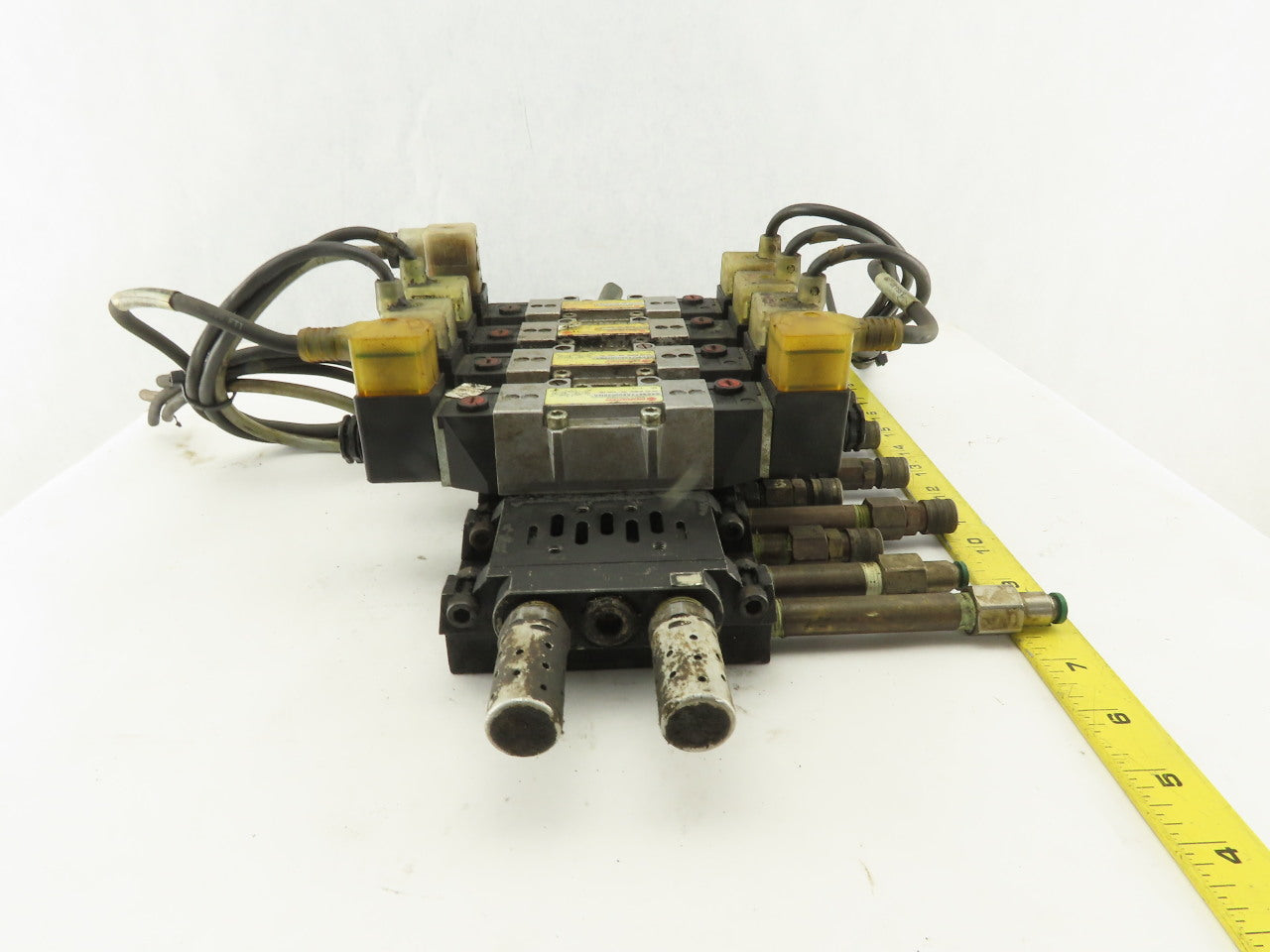 Norgren SXE9673A600028NA 5/3 Position Double Solenoid Valve Bank
