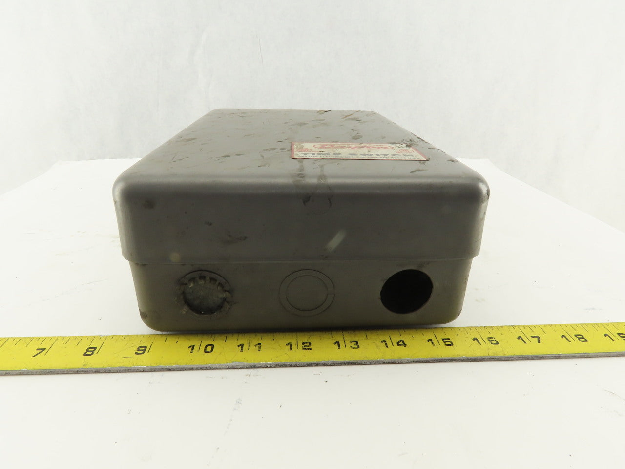 Dayton 2E214 125V Electromechanical HVAC Timer 3.5Hr-21Hr Max