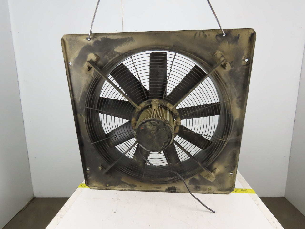 Eaton Compressor Direct Drive Cooler Fan 230V 3Ph Adjustable Pitch 31" Diameter