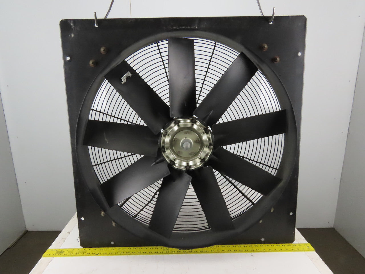 Eaton Compressor Direct Drive Cooler Fan 230V 3Ph Adjustable Pitch 31" Diameter