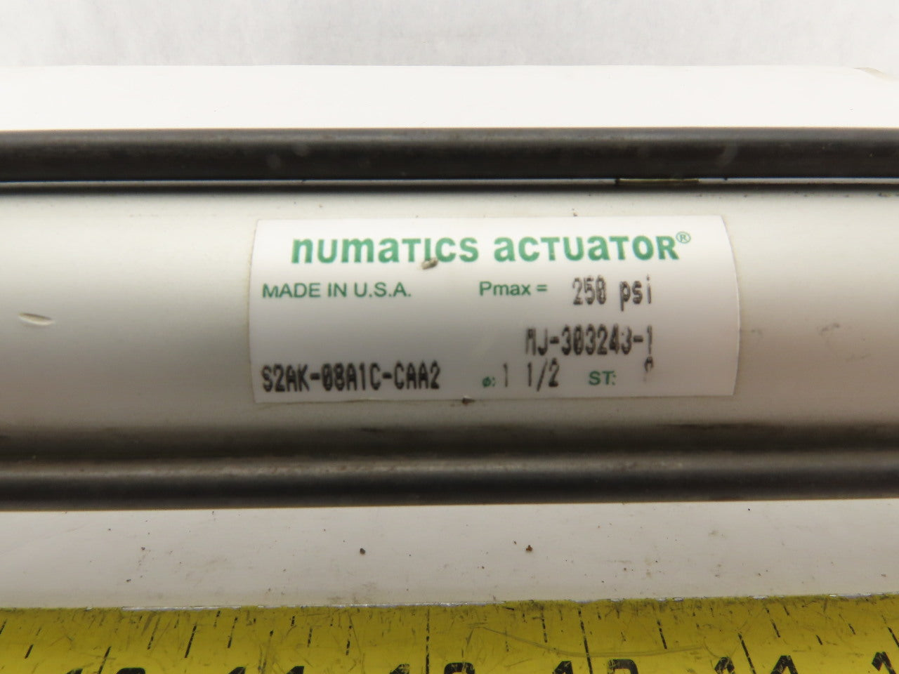Numatics S2AK-08A1C-CAA2 1-1/2" Bore 8" Stroke Double Acting Air Cylinder 250PSI