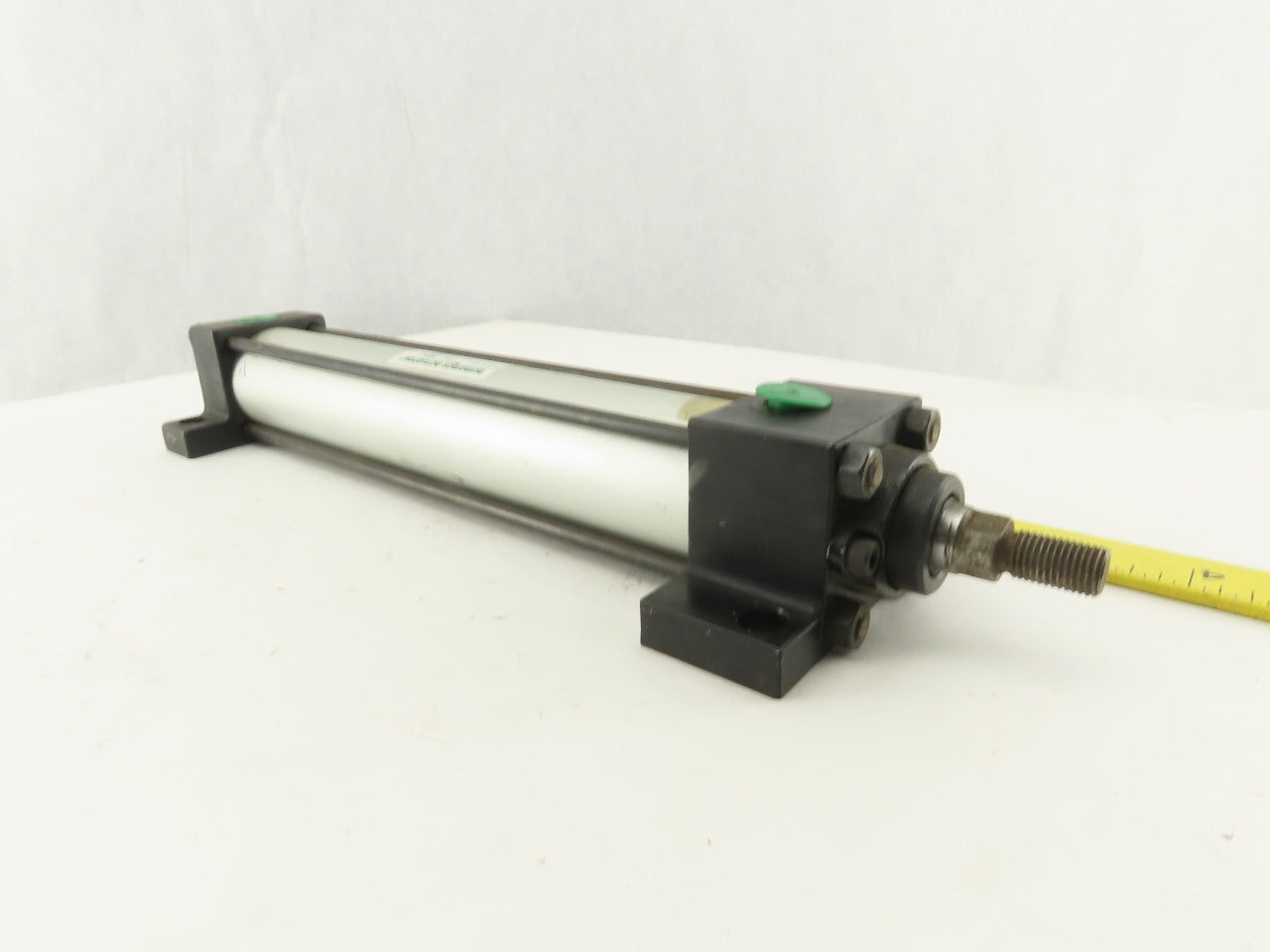 Numatics S2AK-08A1C-CAA2 1-1/2" Bore 8" Stroke Double Acting Air Cylinder 250PSI