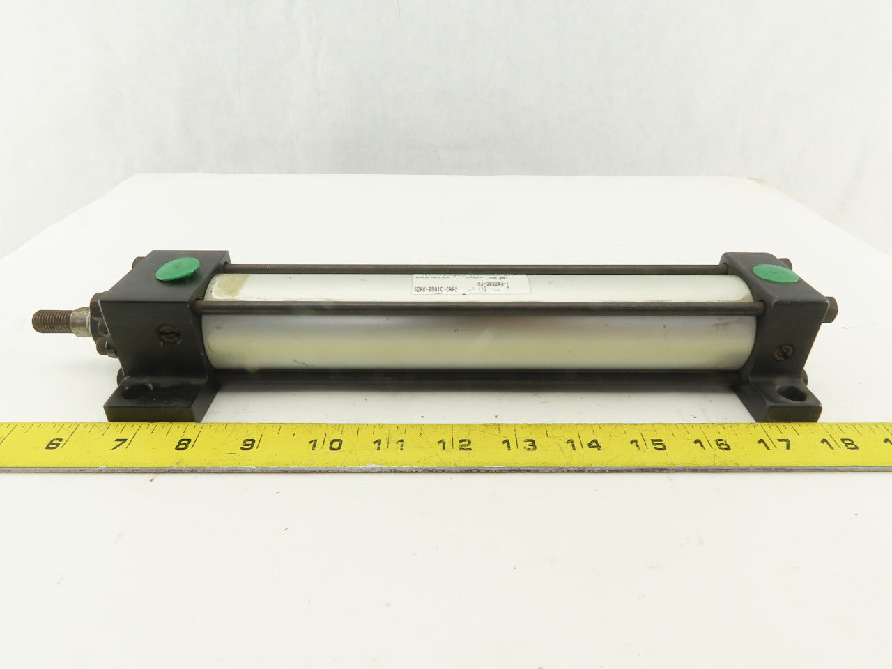 Numatics S2AK-08A1C-CAA2 1-1/2" Bore 8" Stroke Double Acting Air Cylinder 250PSI
