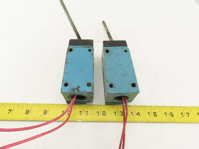 Honeywell LSK3K-8C Micro Switch Heavy Duty Limit Switch Wobble Stick lot of 2