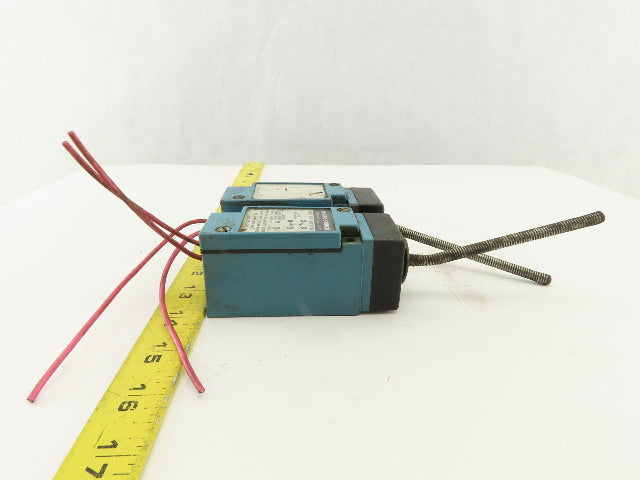 Honeywell LSK3K-8C Micro Switch Heavy Duty Limit Switch Wobble Stick lot of 2