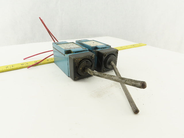 Honeywell LSK3K-8C Micro Switch Heavy Duty Limit Switch Wobble Stick lot of 2