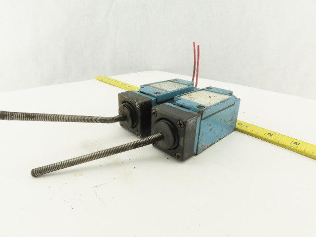 Honeywell LSK3K-8C Micro Switch Heavy Duty Limit Switch Wobble Stick lot of 2
