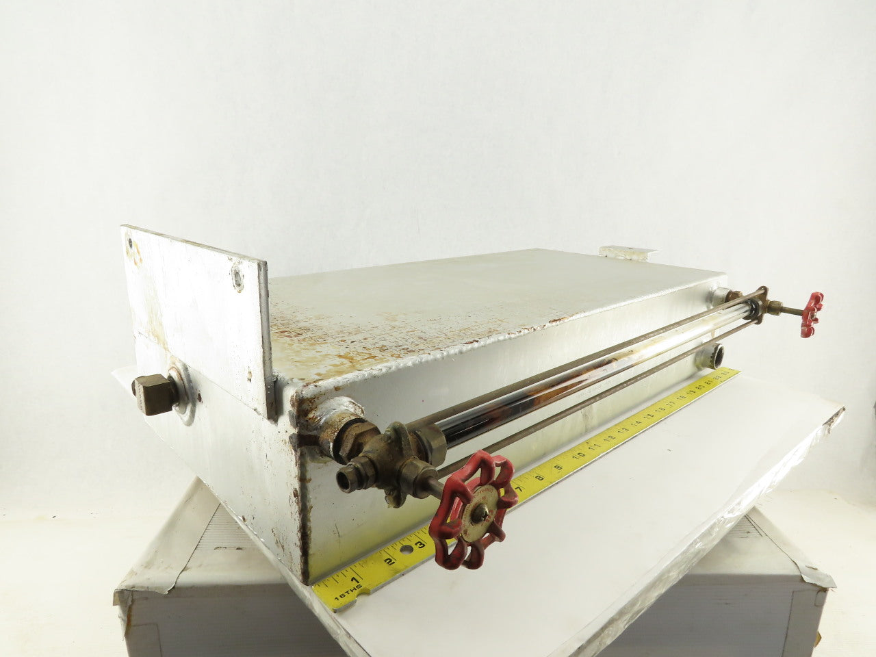 24" Tall x 5" Wide 11-1/2" Long 6 Gallon Liquid Reservoir Level Gage 3/4" NPT