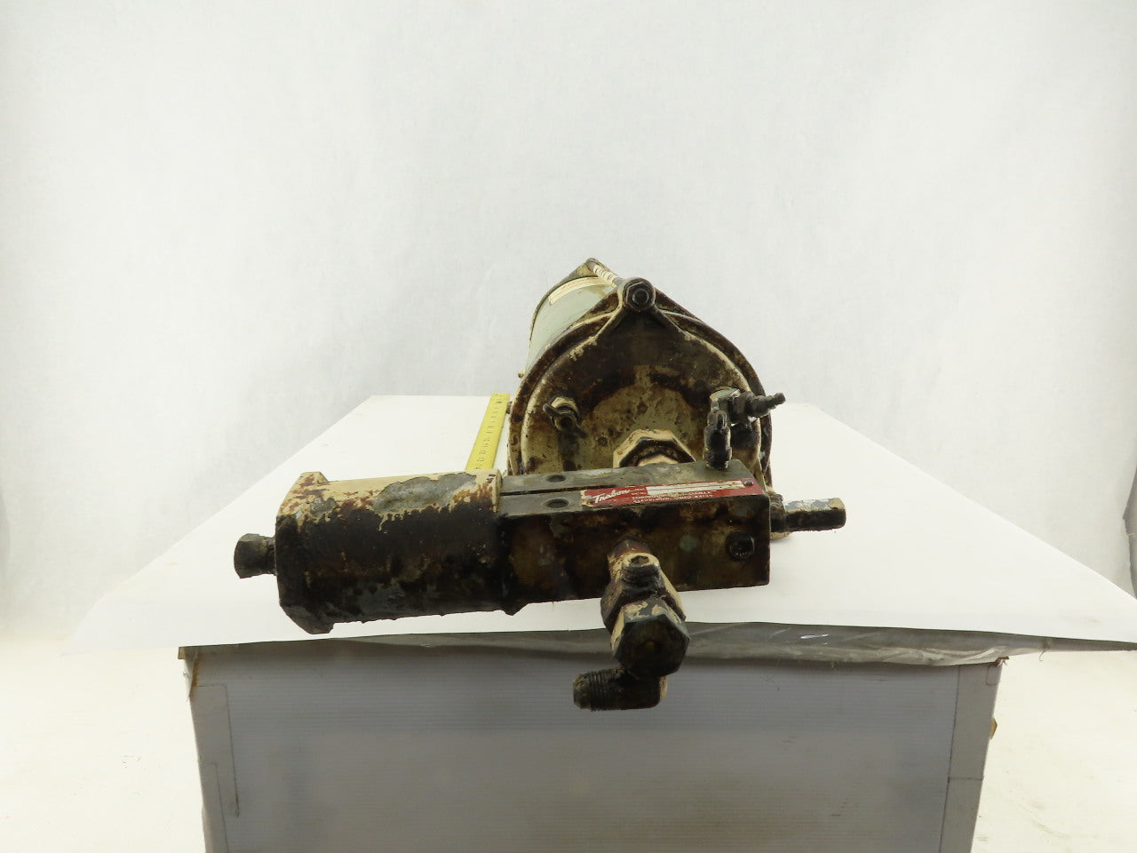Trabon MSA 10 22 Pint Oil Grease Lubricant Pneumatic Pump