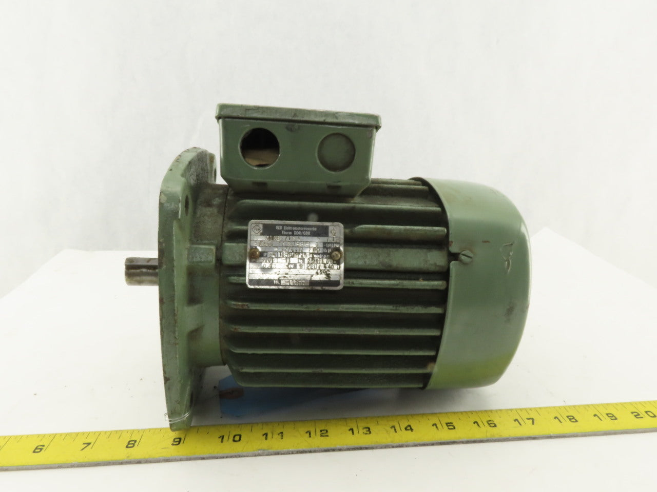 VEB KMRB1G4 0.7kW 1725RPM 3Ph 220/440V AC Motor