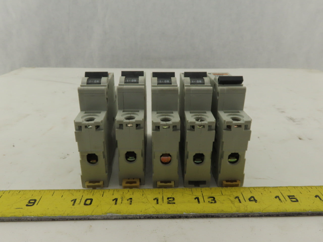 Merlin Gerin C60N Multi 9 4 Amp Type C Circuit Breaker 277 VAC Lot Of 5