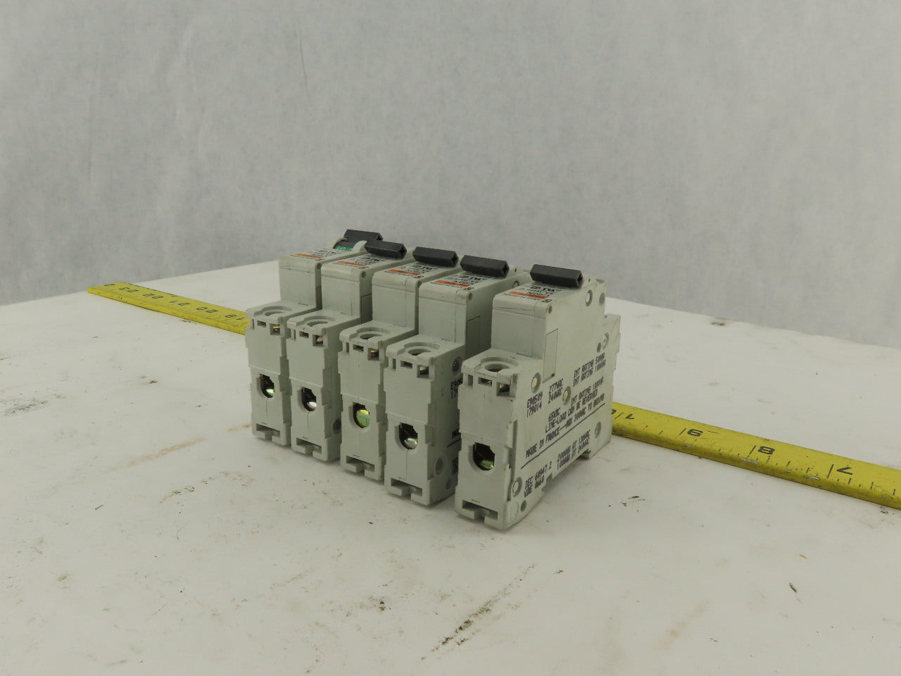 Merlin Gerin C60N Multi 9 4 Amp Type C Circuit Breaker 277 VAC Lot Of 5