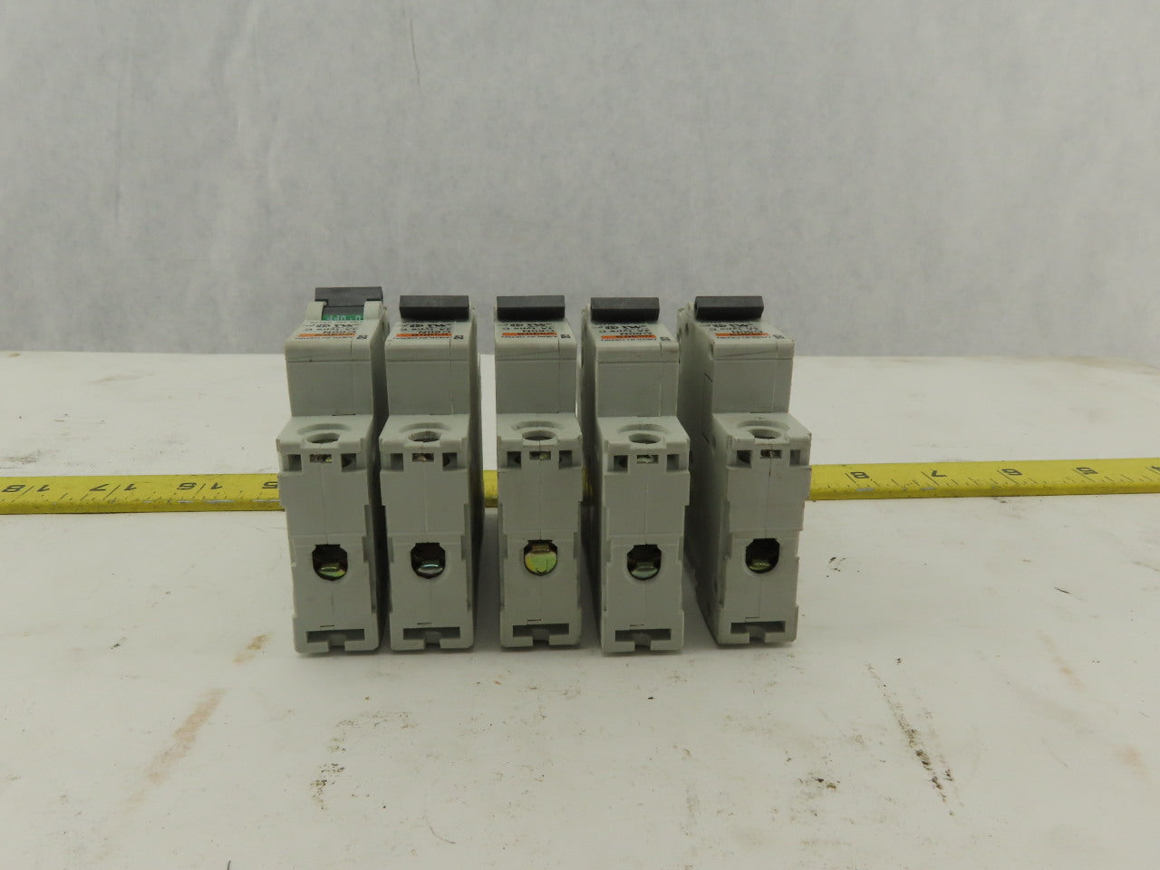 Merlin Gerin C60N Multi 9 4 Amp Type C Circuit Breaker 277 VAC Lot Of 5