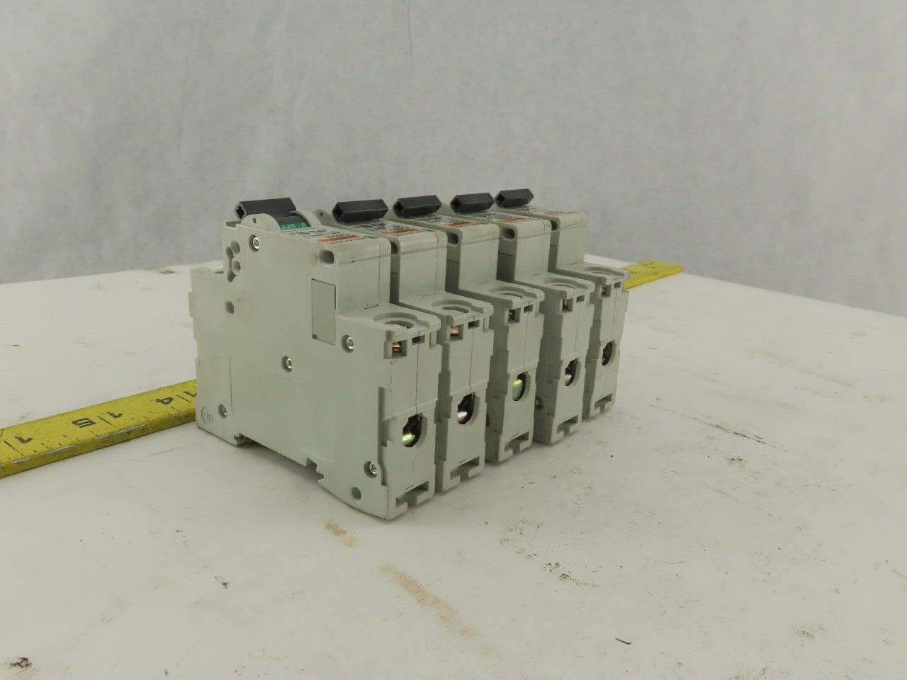 Merlin Gerin C60N Multi 9 4 Amp Type C Circuit Breaker 277 VAC Lot Of 5