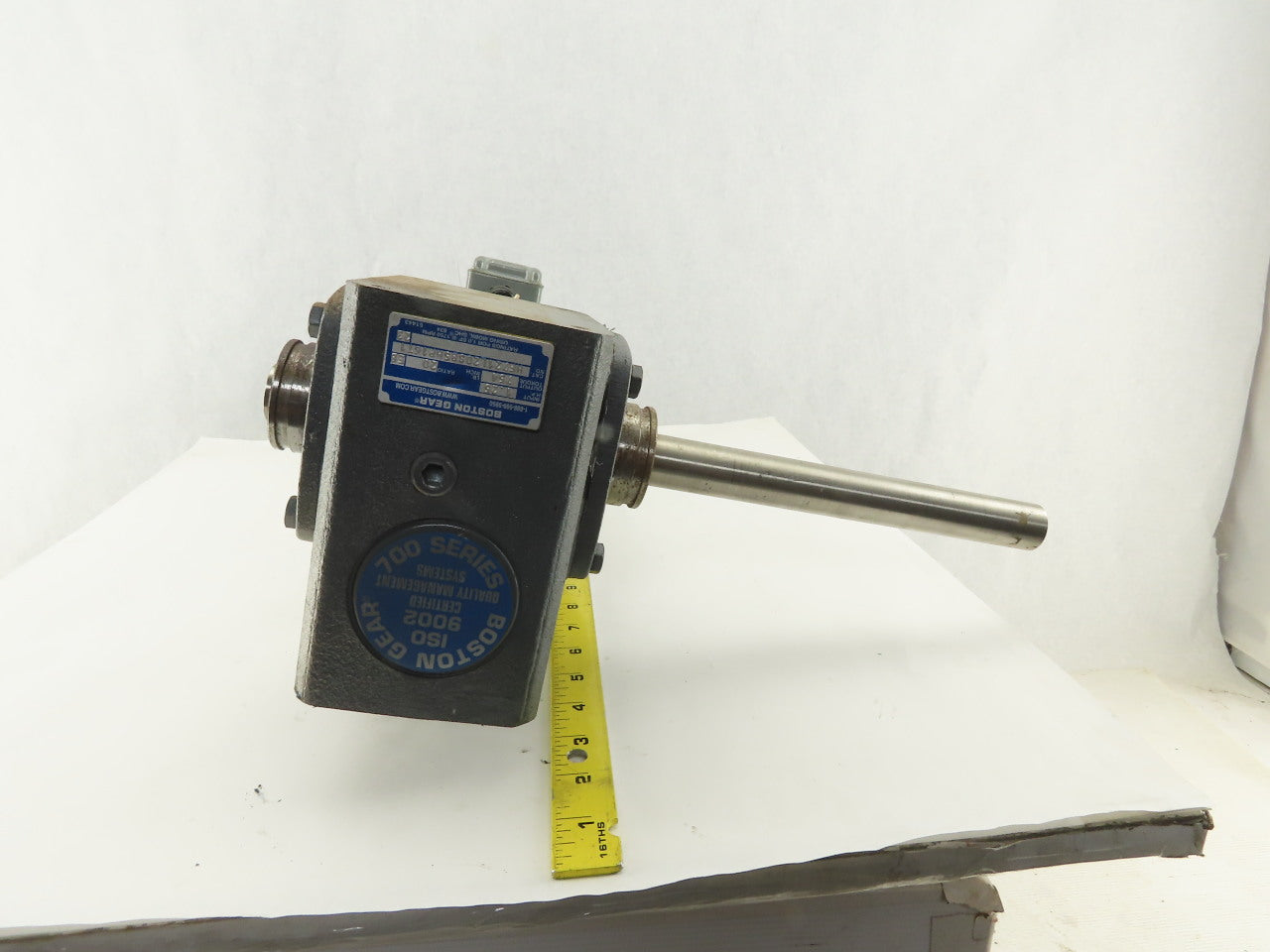 Boston Gear 20:1 Ratio 88RPM 90VDC 8" Extended Shaft Right Angle Gear Motor