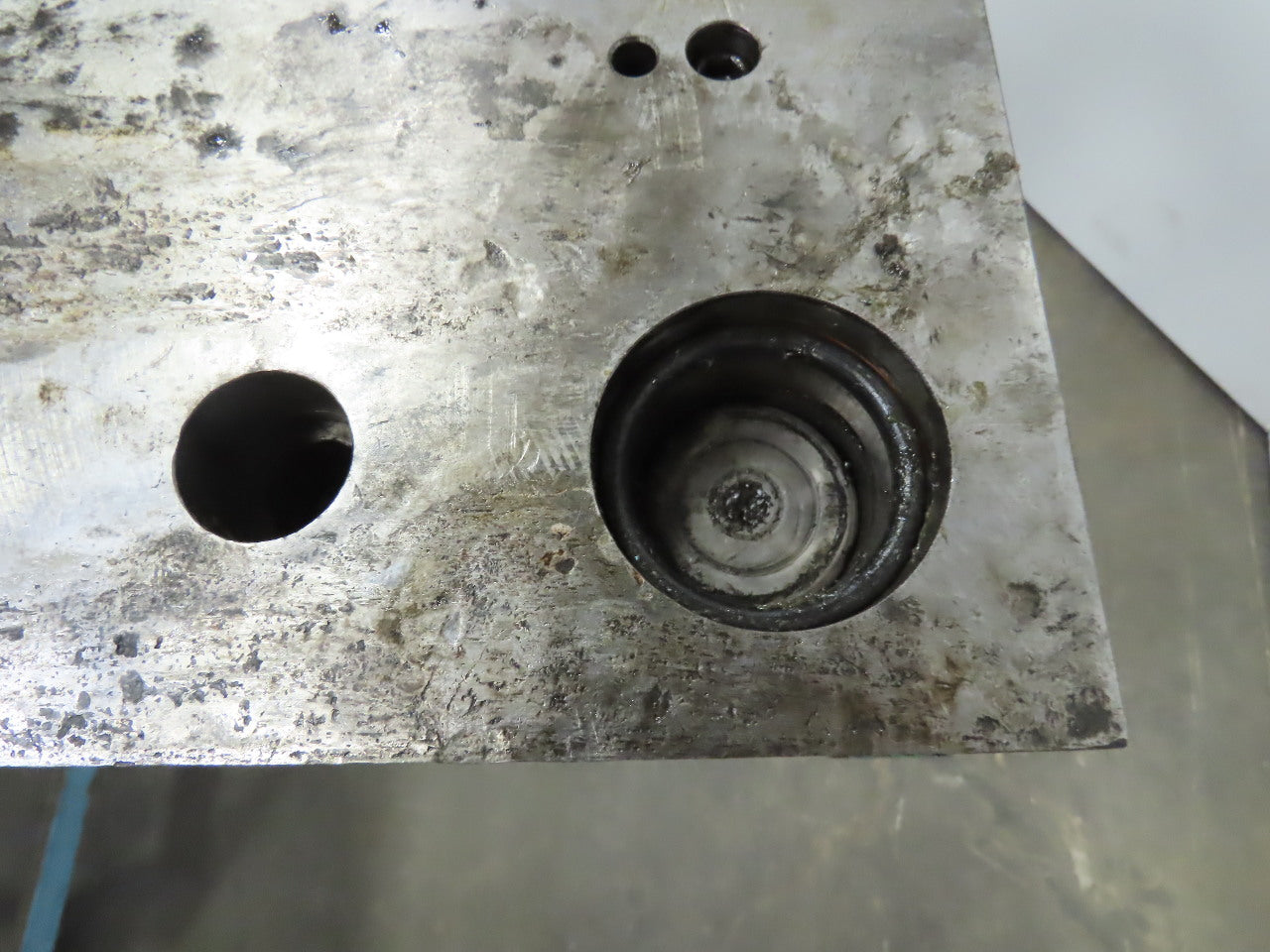 4 Post Punch Press Die Set/Shoe Rectangular 7-1/2"FB 102"W 4-3/4" Throat 5" Open