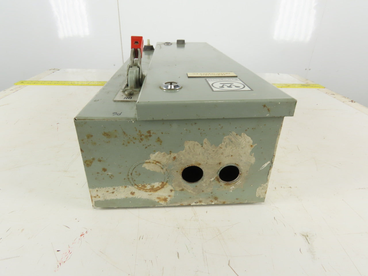 Westinghouse A203S0AZA Size 0 3Ph 600V 5Hp Combination Starter Disconnect 110V