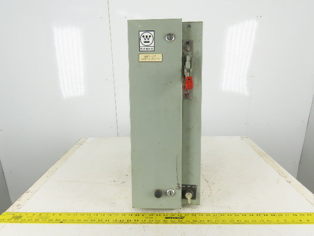 Westinghouse A203S0AZA Size 0 3Ph 600V 5Hp Combination Starter Disconnect 110V