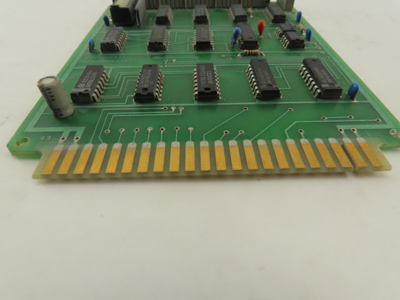 Cincinnati 821528 REV B PCB Circuit Board