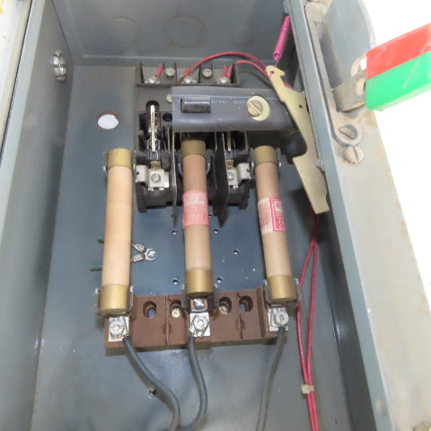 General Electric CR306C1 600V 10Hp 3Ph 3PSize 1 Combination Starter Disconnect