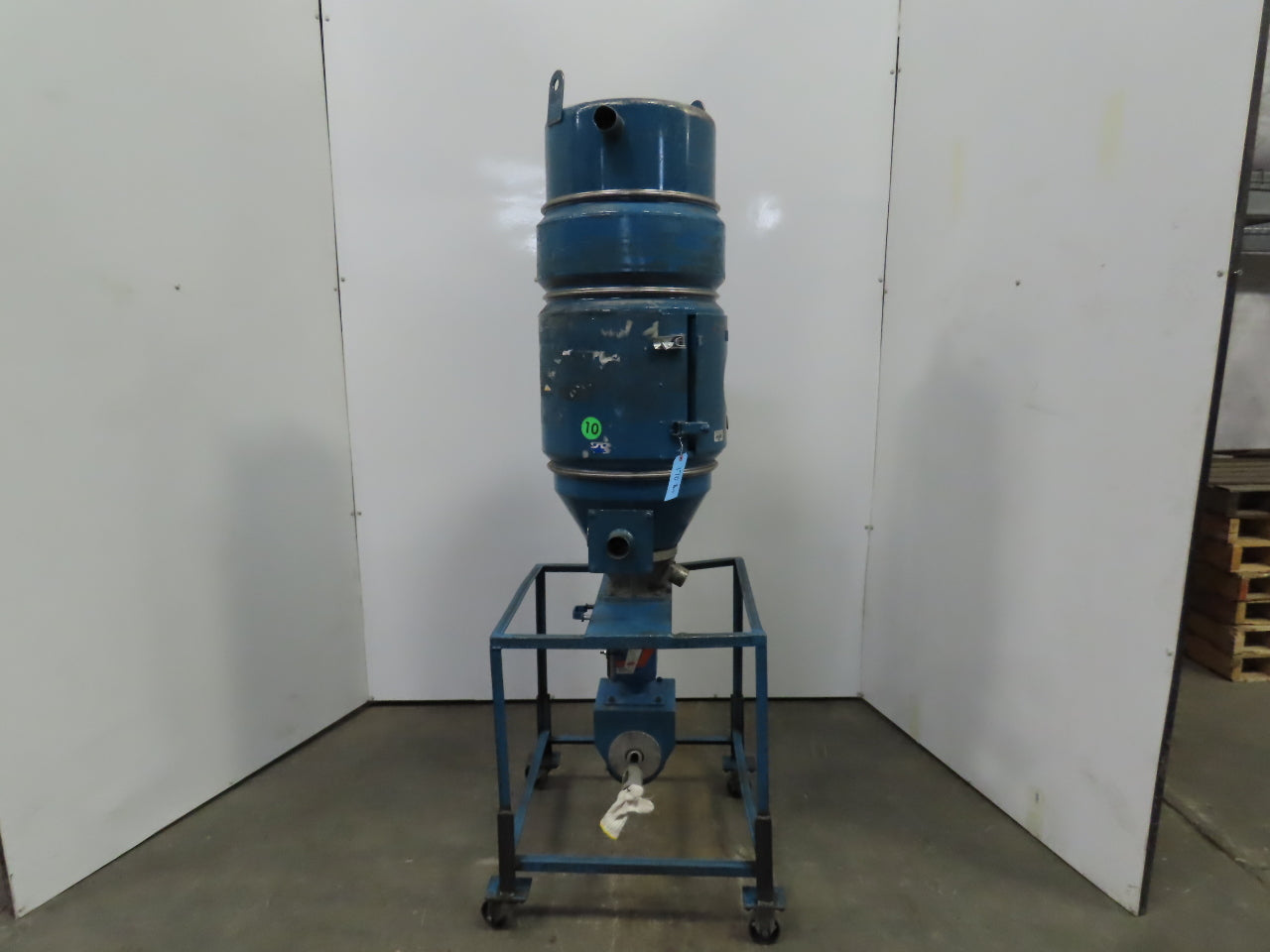 Novatec MD-Hopper 100lb Capacity W/Bunting 53172 Magnetic Drawer Separator
