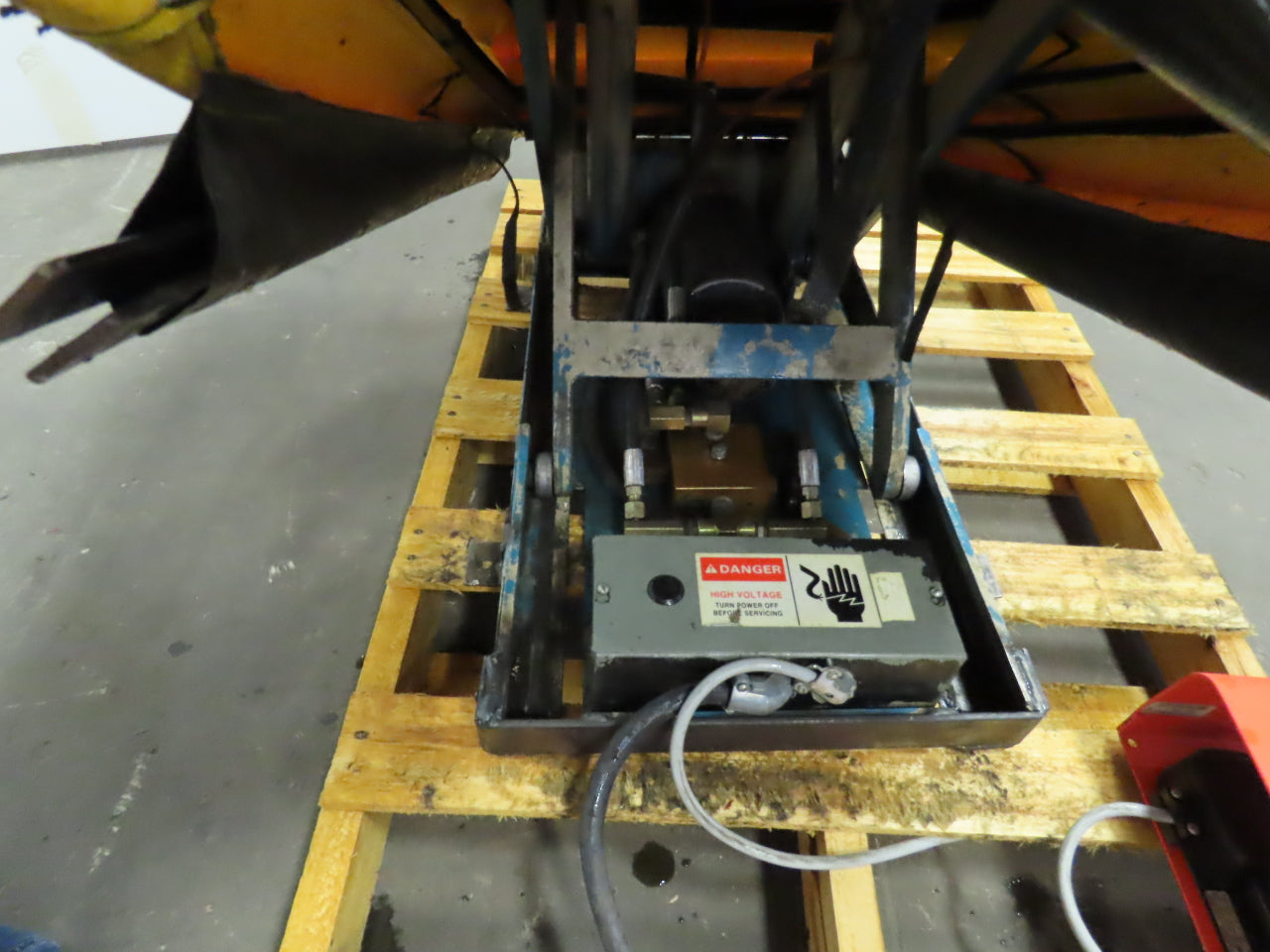 800LB Cap 33"x16" Hydraulic Scissor Lift Table 10-3/4"-42"H 208-230/460V 3Ph
