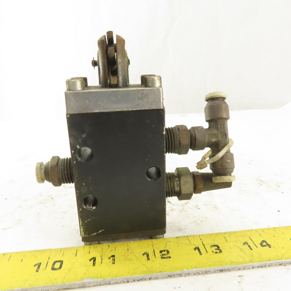 ARO E152LM 3 Port 2 Position Manual Spool Valve
