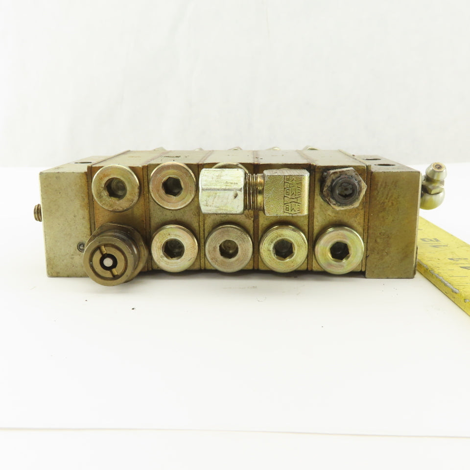 Vogel VPKM-5-ZYR-001 5 Section Metering Oil Grease Lubrication
