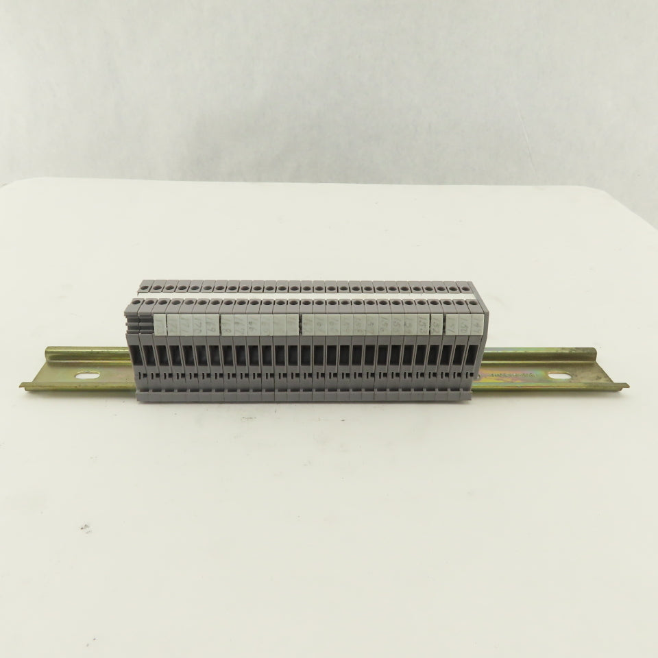 Entrelec M4/6-5116 600V Wire Terminal Block Lot Of 29