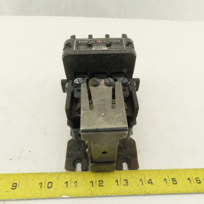 General Electric CR2810B11 600V 1-1/2Hp Motor Starter Contactor