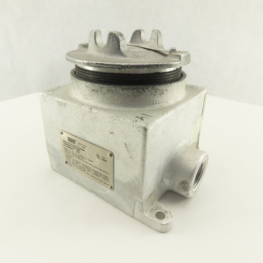 Crouse Hinds 3/4GUAT-24T 3/4" Hub 3 way Conduit Body Explosion Proof HAZLOC