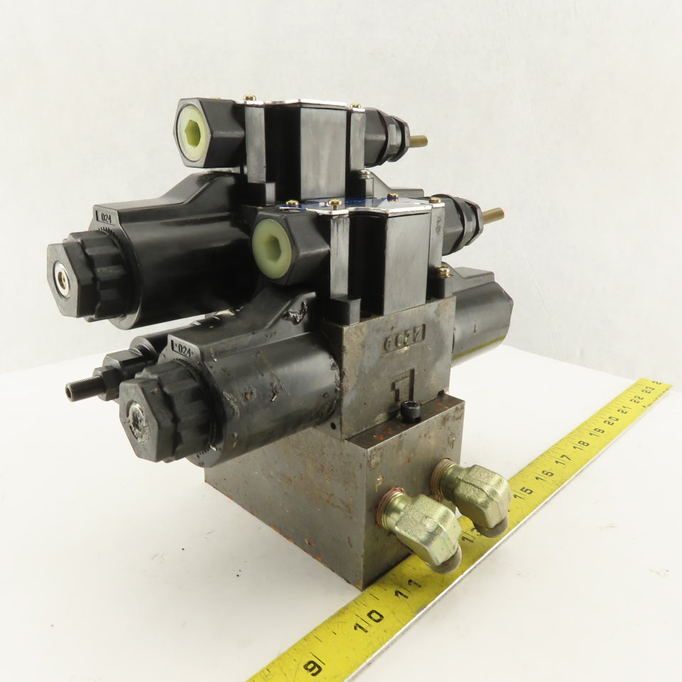 Tokimec DG4-3-2C-M-P7-H-7-52 5/3 Position Valve Assembly Regulator Manifold 24DC